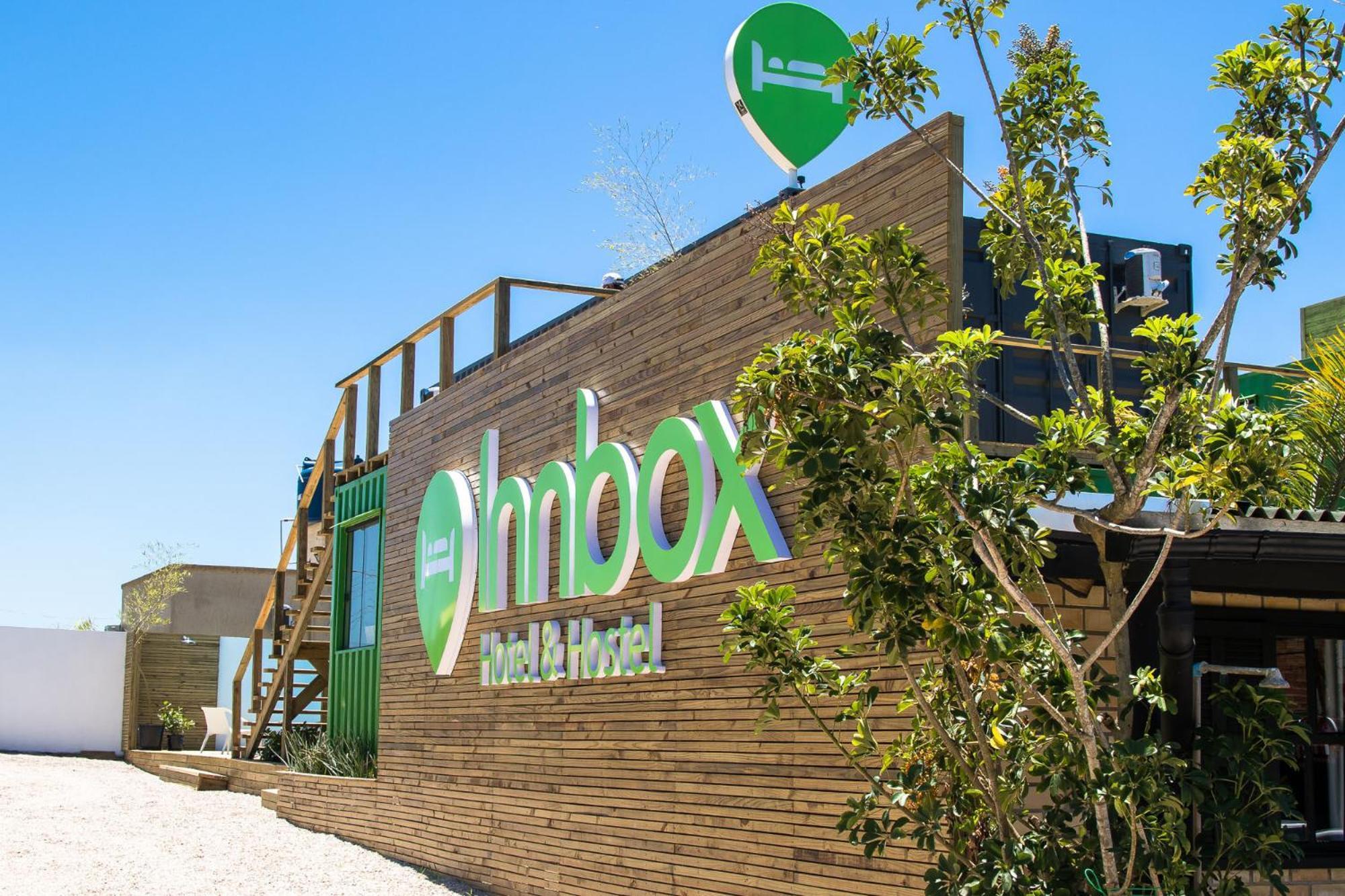 Innbox - Прая-ду-Роса Екстер'єр фото